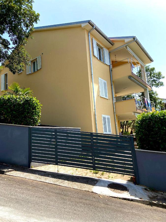 Villa Rudy Holiday Home 奈维斯 外观 照片